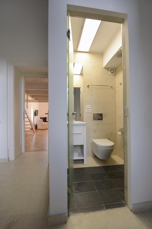 Studio tip loft cu balcon