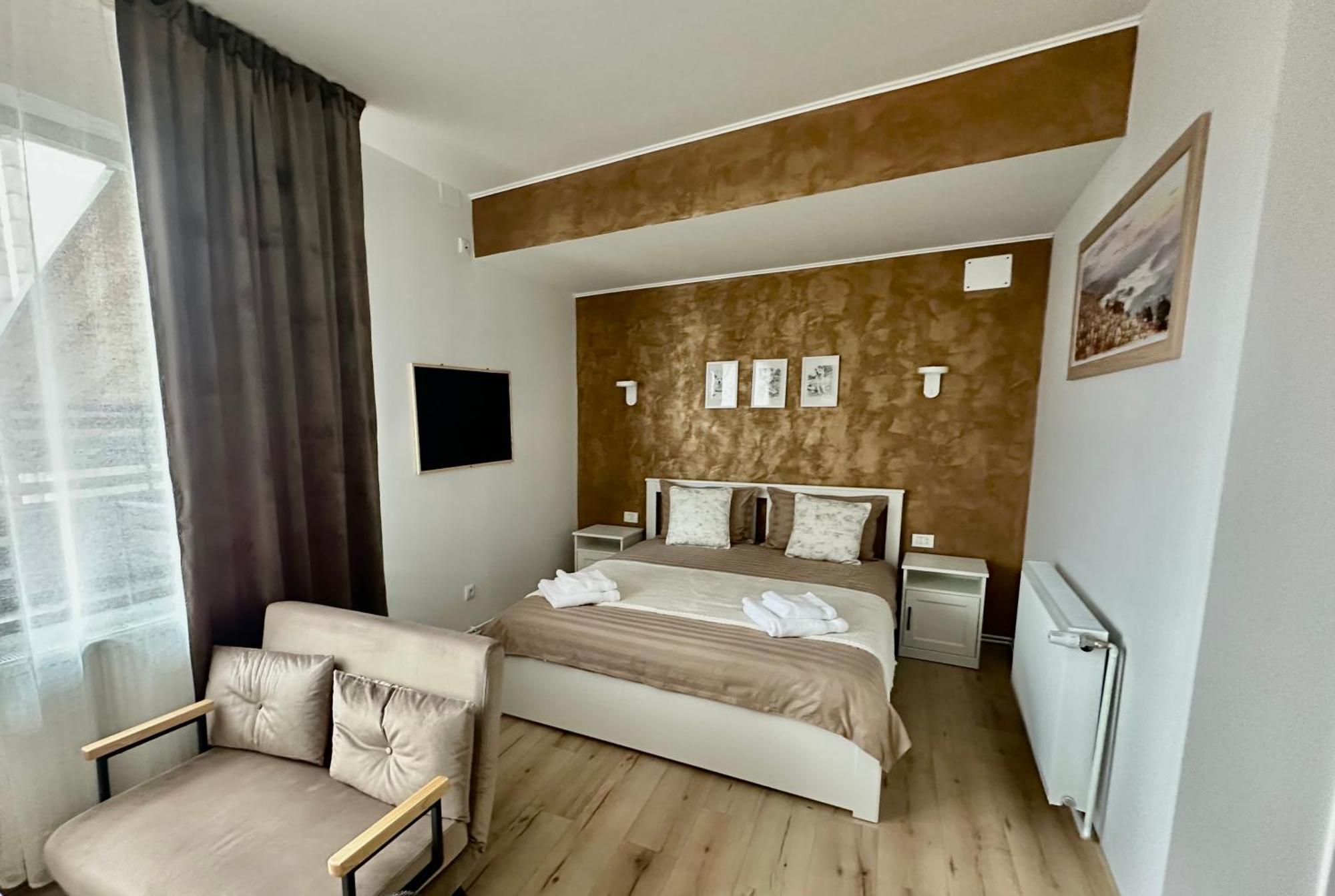 Studio cu balcon