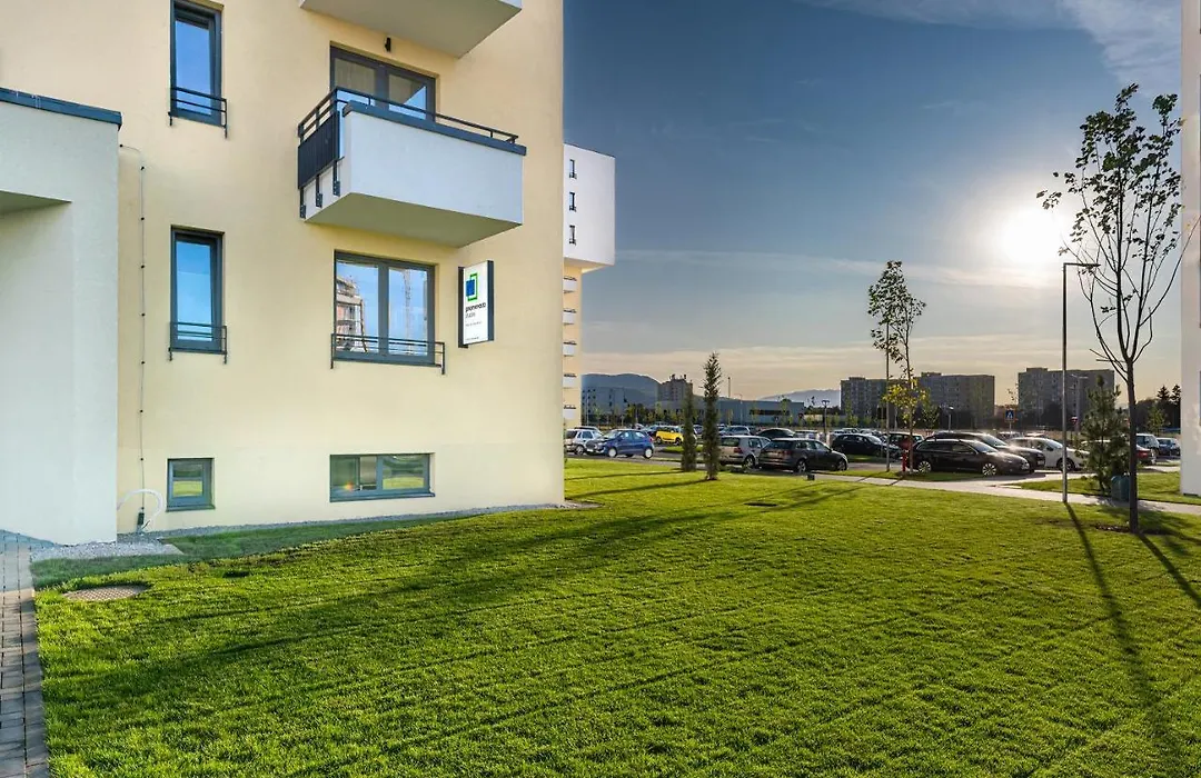 Promenada Studios-1