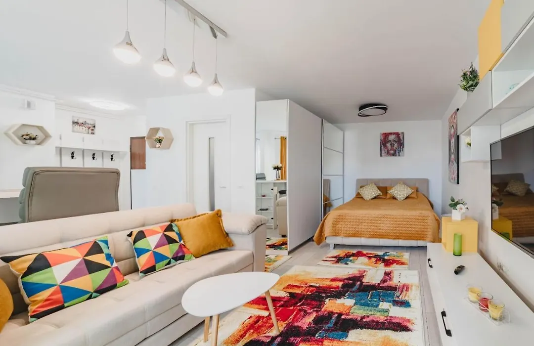 Masterpiece Studio- Free Parking, Wi-Fi, Netflix-1