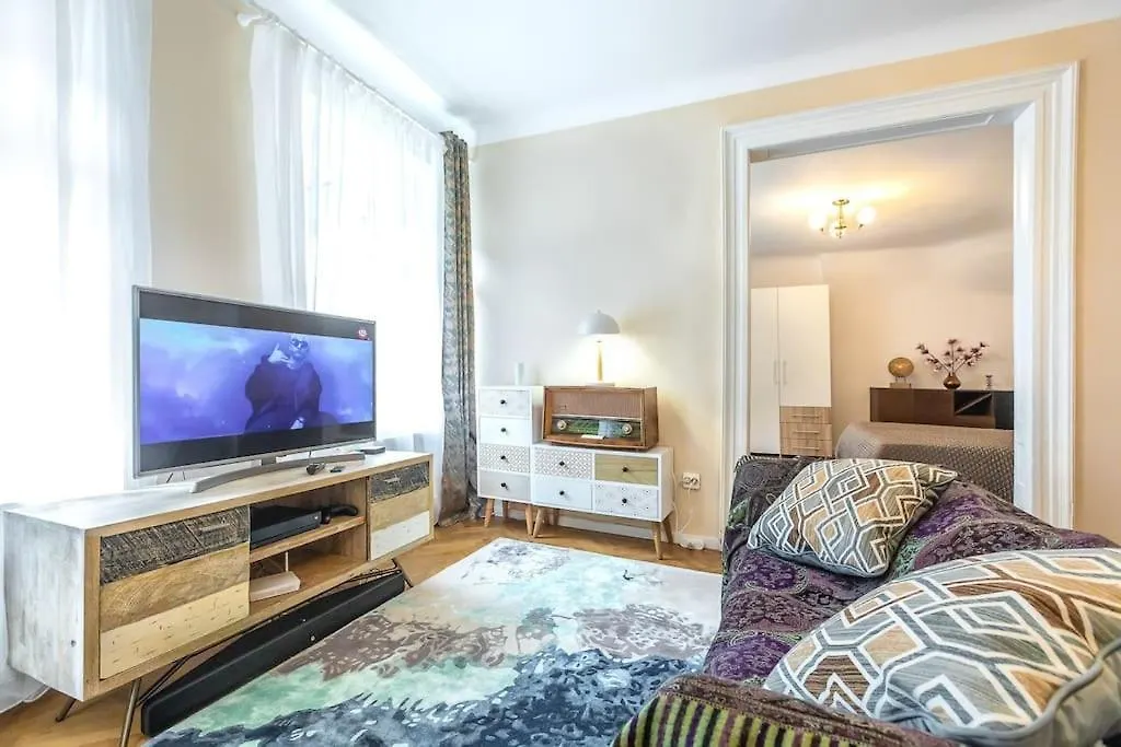 Stylishcozy Apartment-1