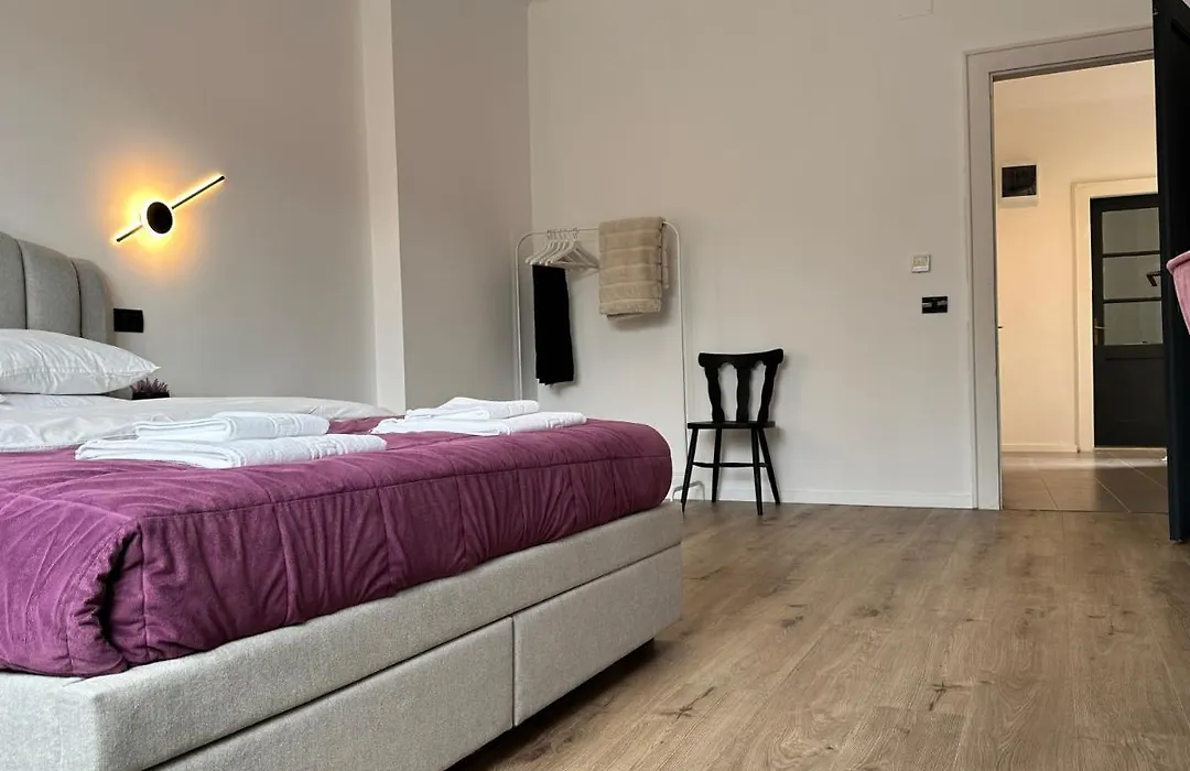 Peaceful Condo For Romantic Getaways Near Black Church - 3Min Walk-1