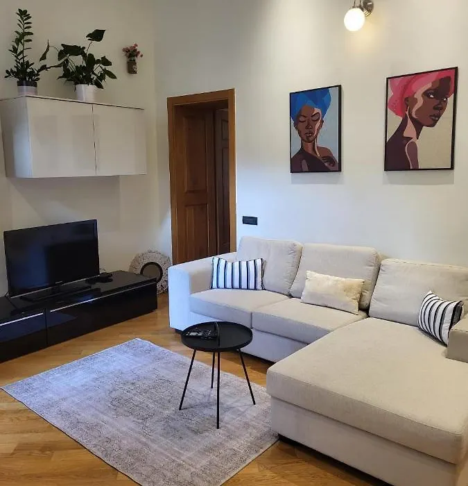 Sophie'S Place-1