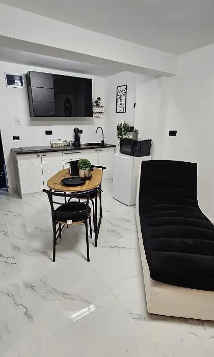 Rarina House-1