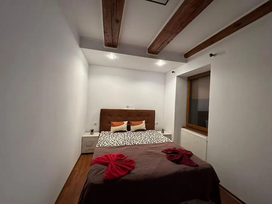 Iazi Apartaments-1