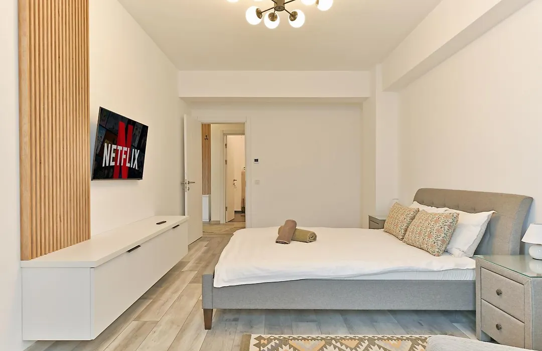 Ada Homes 07-1
