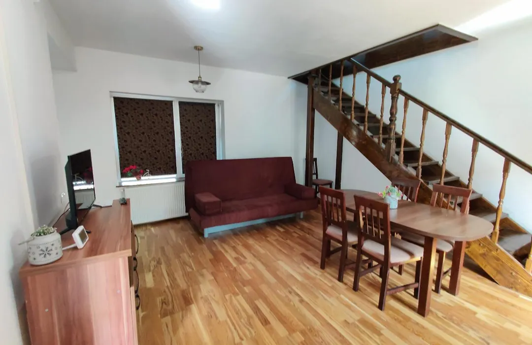 Apartamente de inchiriat Lucky House-1