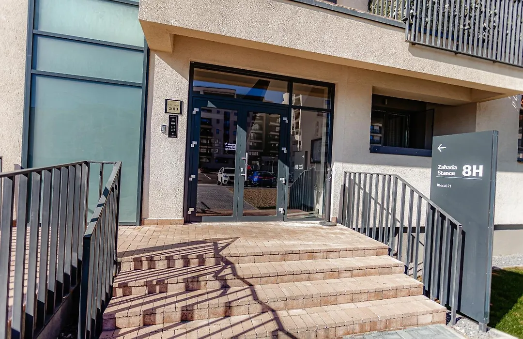 Apart B&V 203 Coresi - Modern Flat With Parking-1
