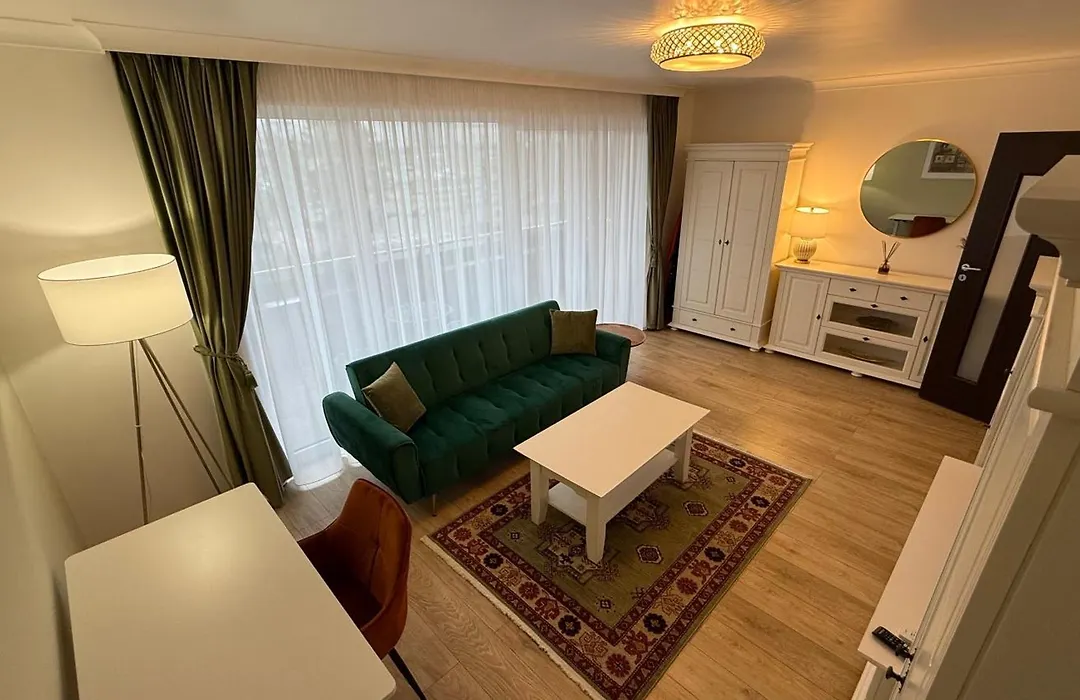 Coresi Long Stay Apartment-1