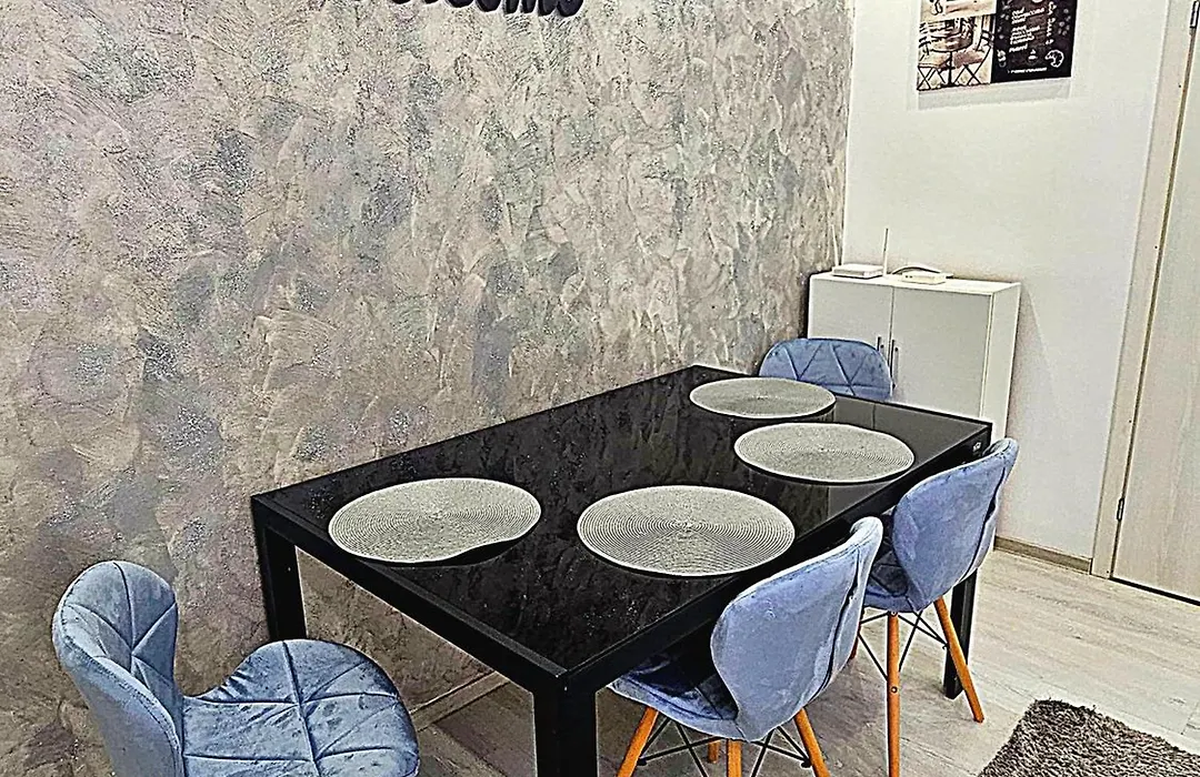 Luxury Paul Apartment Green, Private & Accessible-1