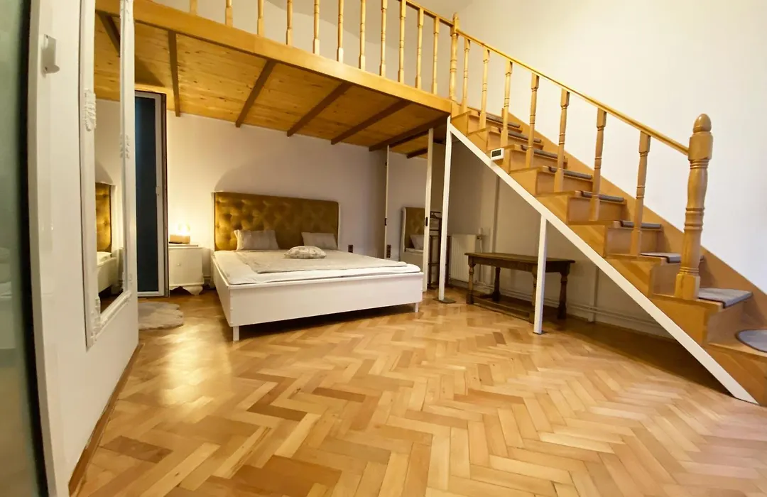 Piața Sfatului Brassai Apartments-1