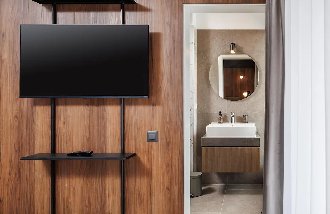 Mandala Designer Apartments With Free Private Parking, Near Mall Coresi-1