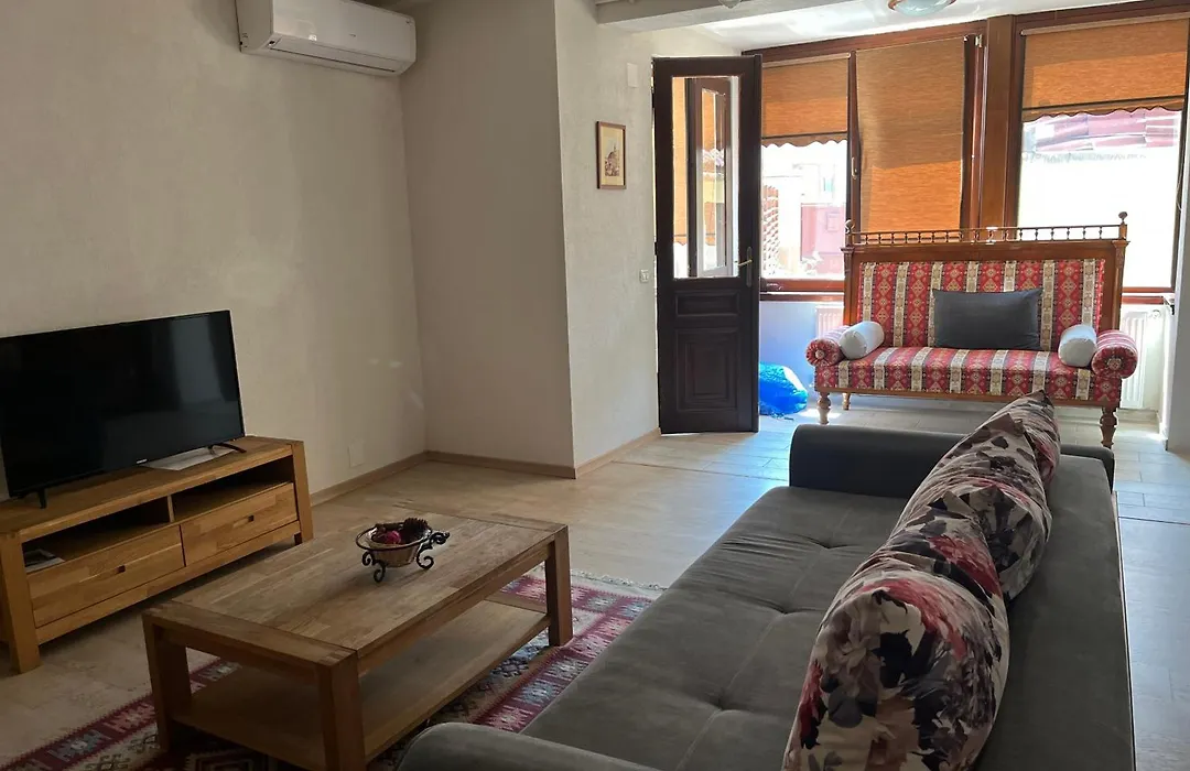 Cozy Apartment-1
