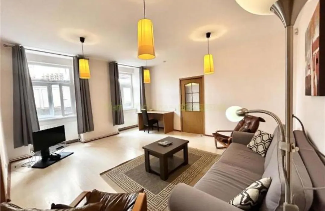 Spacious Apartment In The Historic Center Brasov-1