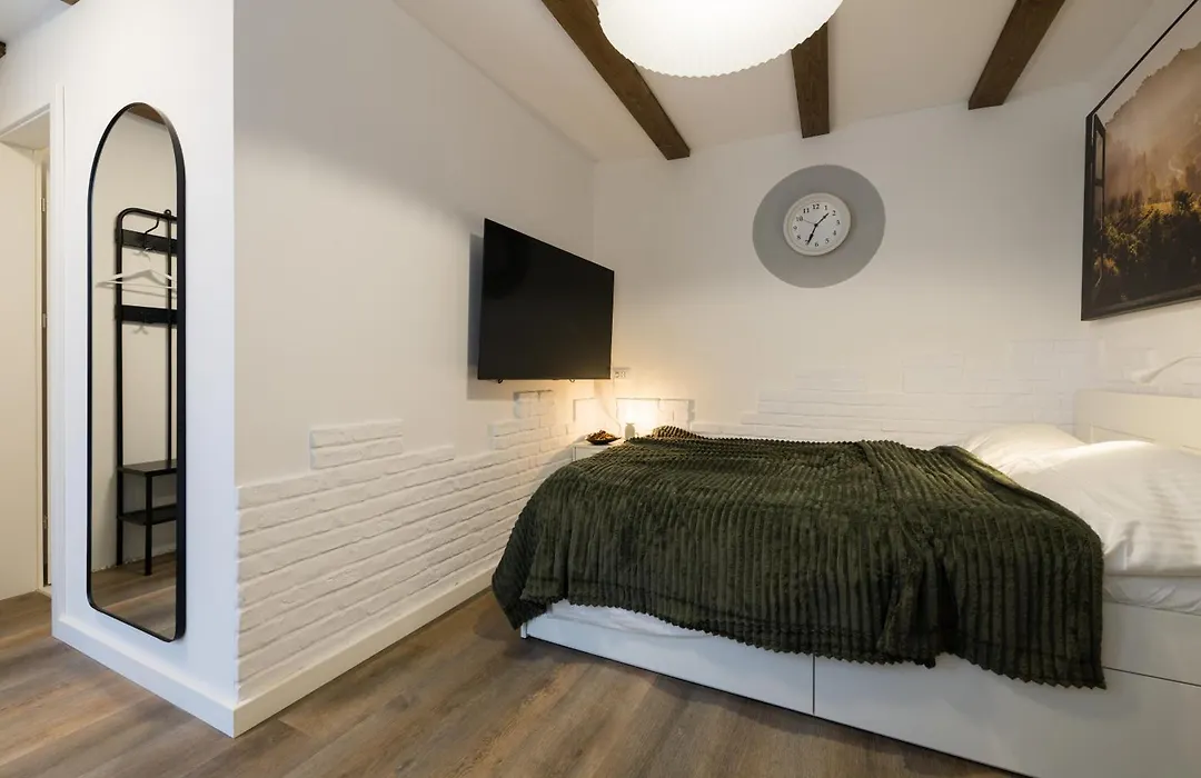 3 Min To Everything-Stylish-Modern-Old Fortress-1