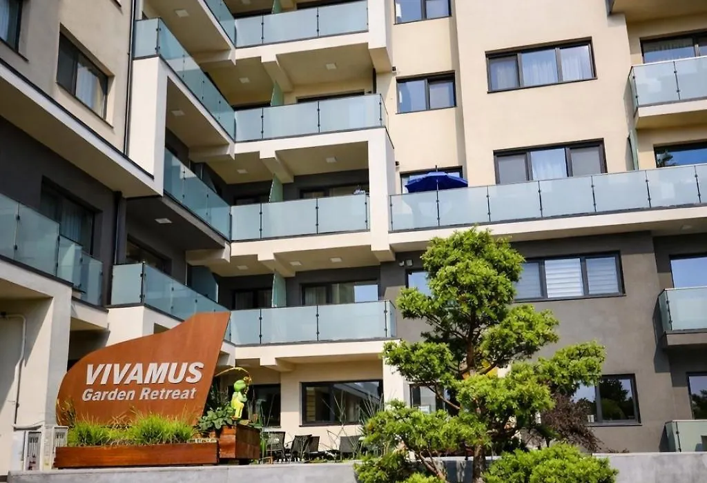 Vivamus Studio-1