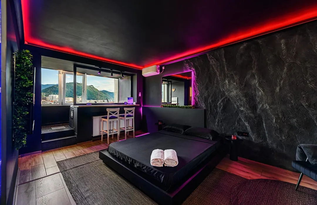 Panoramic Studio - Jacuzzi&Tâmpa View-1