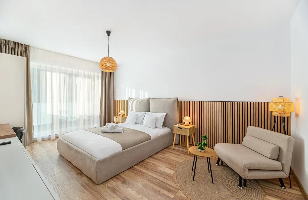 Adara Suite With Parking -Tractoru Coresi-1