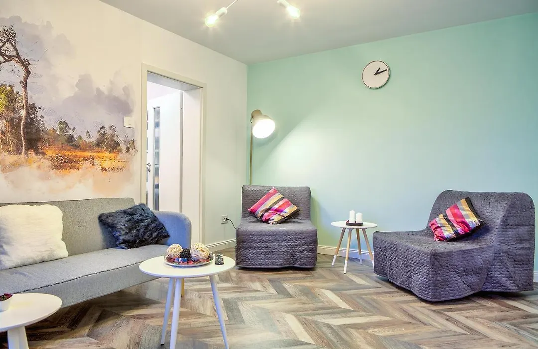 5 Min To Everything-Stylish-Modern-Old City Center-1