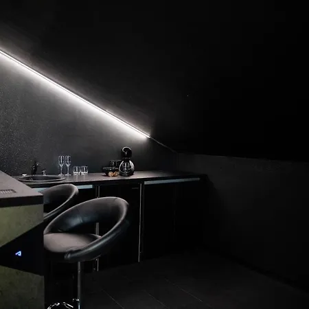 Excentric Studio 2-3