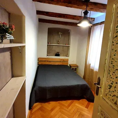 Nomad Apartment Braşov-3
