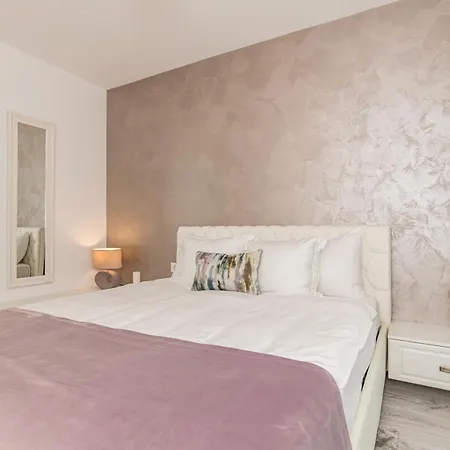 Apartment Ella 2-3
