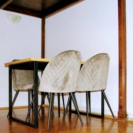 Stylish Studio Kronstadt-3