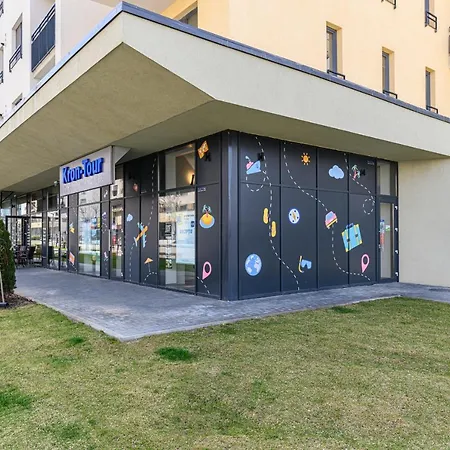 Promenada Studios-3