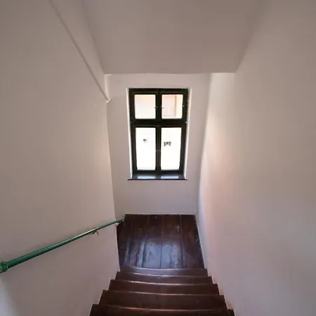 Studio Manzur-3