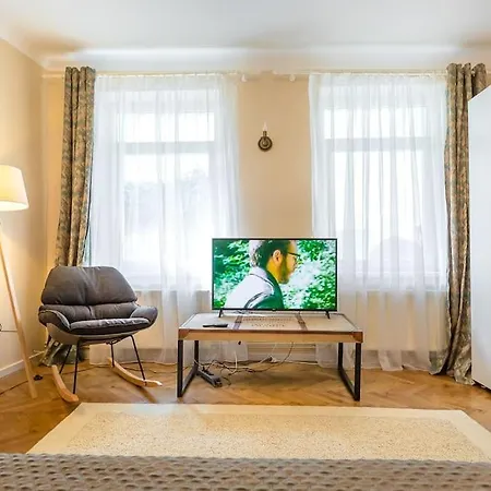 Stylishcozy Apartment-3