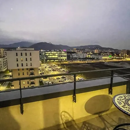 Dreamview Apartment With Private Parking-3