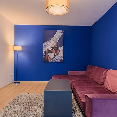 Elite Apartment 303-2