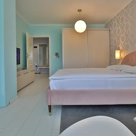 Ada Homes B20-2