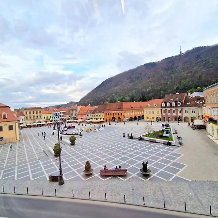 Key Apartments In Main Square-3