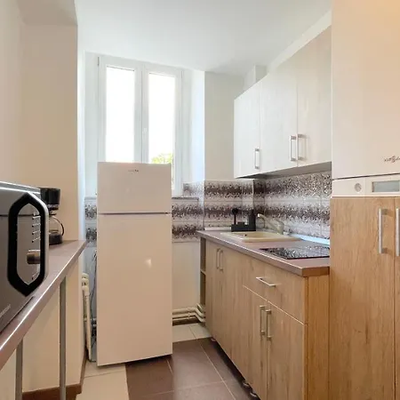Well Prettyplaces Apartment 001-3