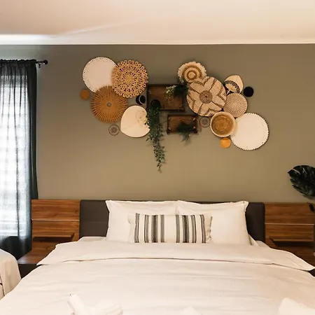 B26 Apartment-3
