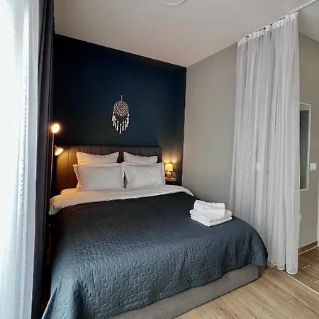 Blue Boho Studios And Apartments Brasov-3