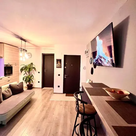 Coresi Bright Apartment Brasov-3