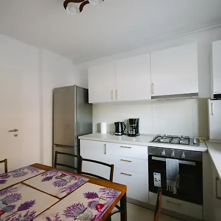 Spring Apartment - Mall Coresi-2