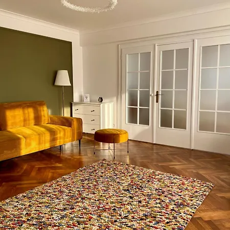 Cloos - Elegant Residence With Panoramic View-2