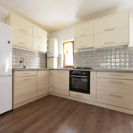 Apartament Astra Bn70-2