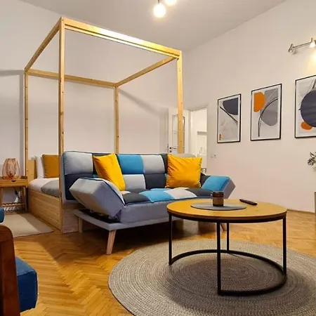 Zeiss House-2