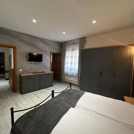 Central Apartament Brașov-3