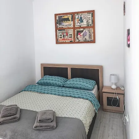 Friendly Little Studio-2