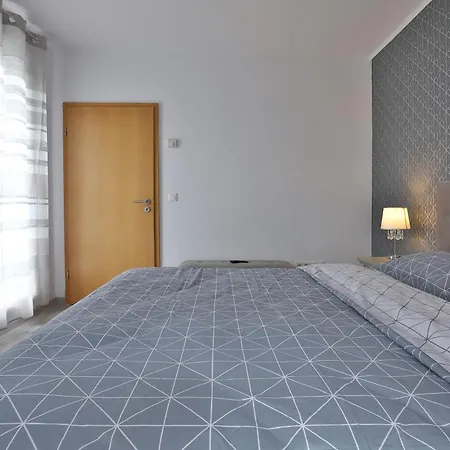 Ada Homes E620-3