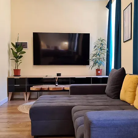 Zeiiss Apartments-3
