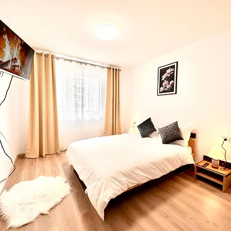 Urban Plaza Astra - Rise Private Apartments & Suites-3