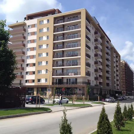 Apartament Marcel - Coresi Mall-3
