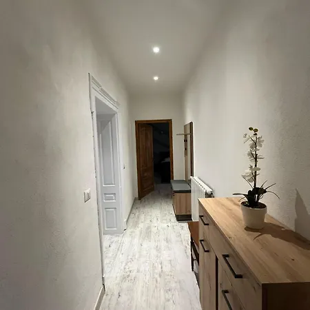 Lia House-3