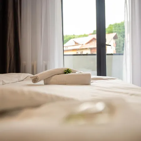 Modern Suite - Nature View Loft - Luxury Rentals-2